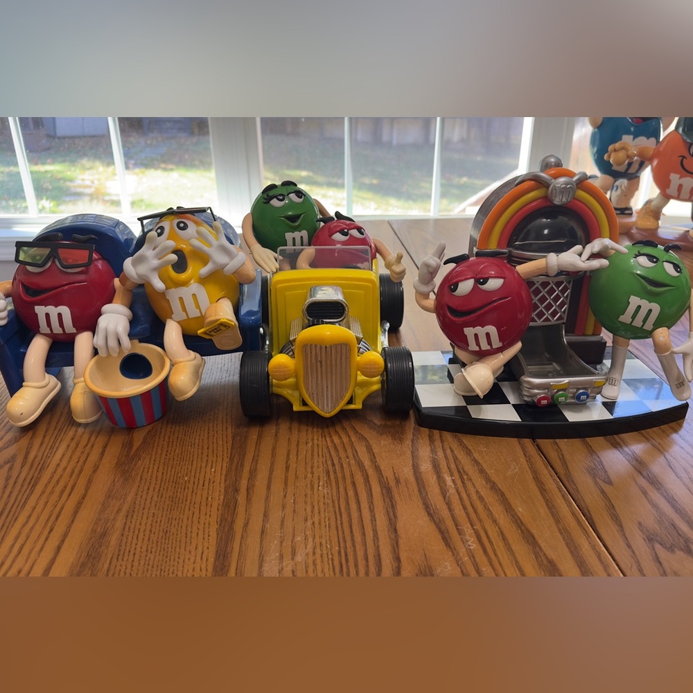 M&M'S dispensers vintage Colorful Character Playset with Yellow Car